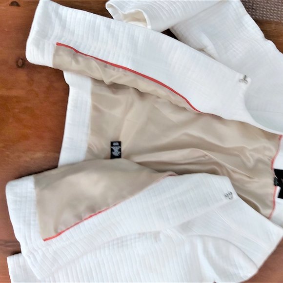 Banana Republic Sz 2 fitted blazer 3/4 sleeve - Picture 2 of 5